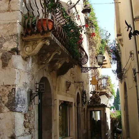Charming In Mongiove: Comfort For 4 Apartment Mongiove