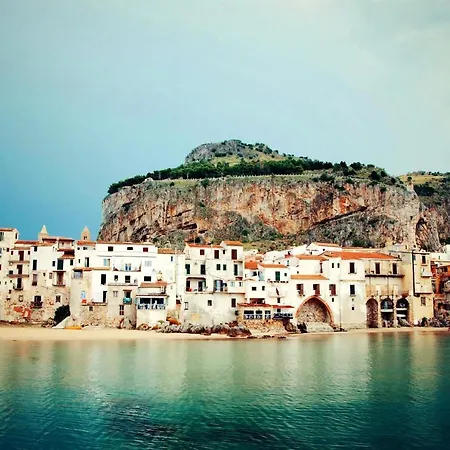 Charming In Mongiove: Comfort For 4 Mongiove